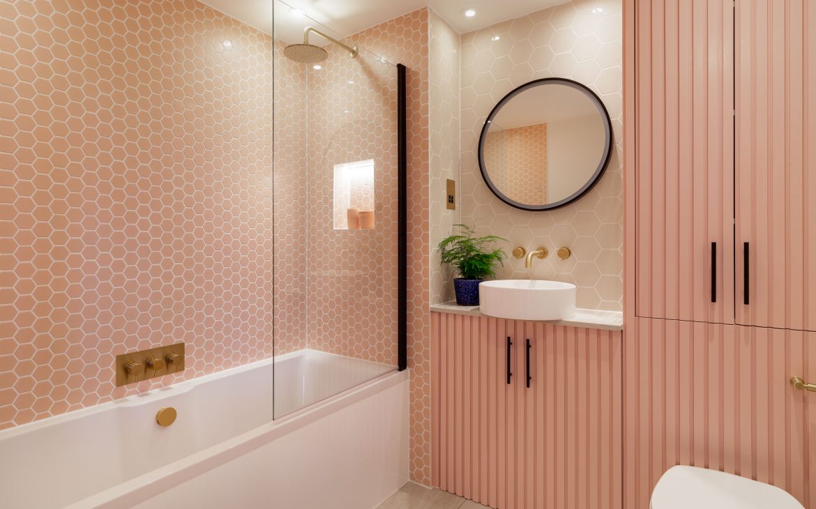 A luxurious pink bathroom