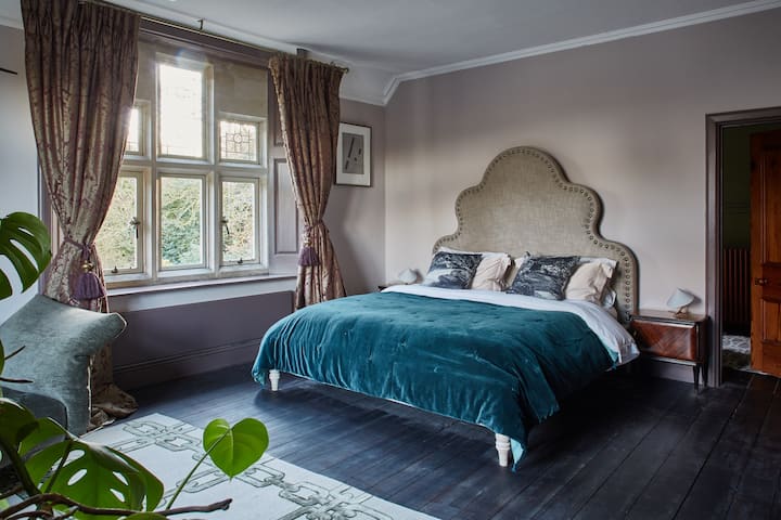 a luxurious bedroom on a Victorian estate