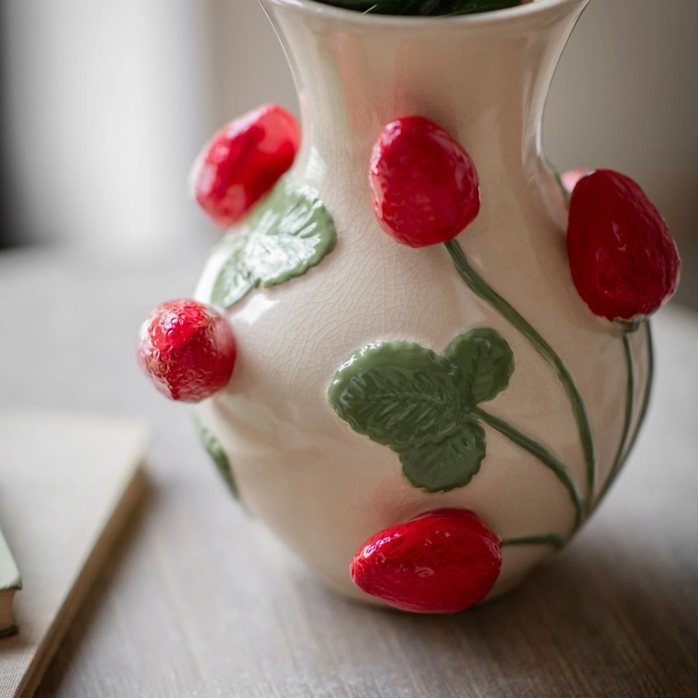 Berry Vase