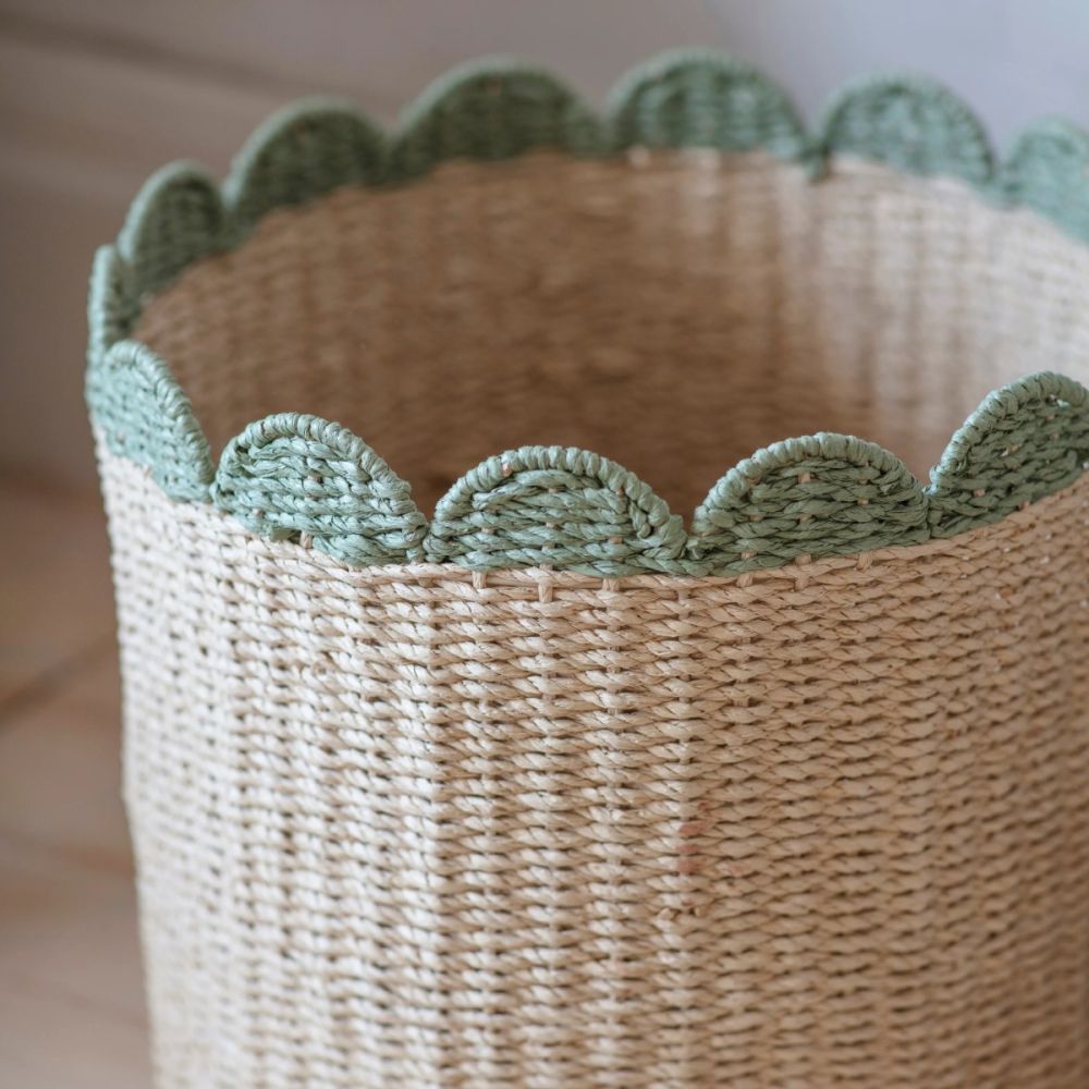 Polly Scalloped Basket