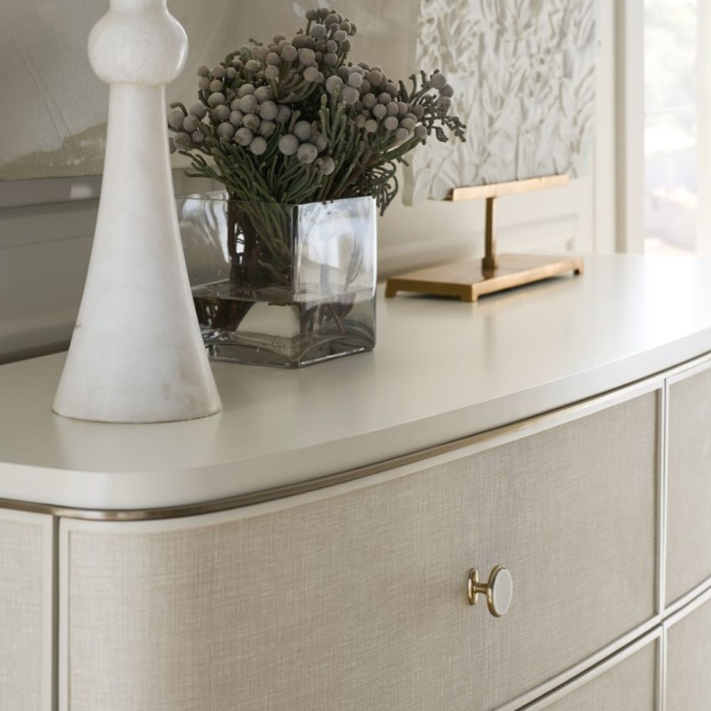 Lyon Dresser