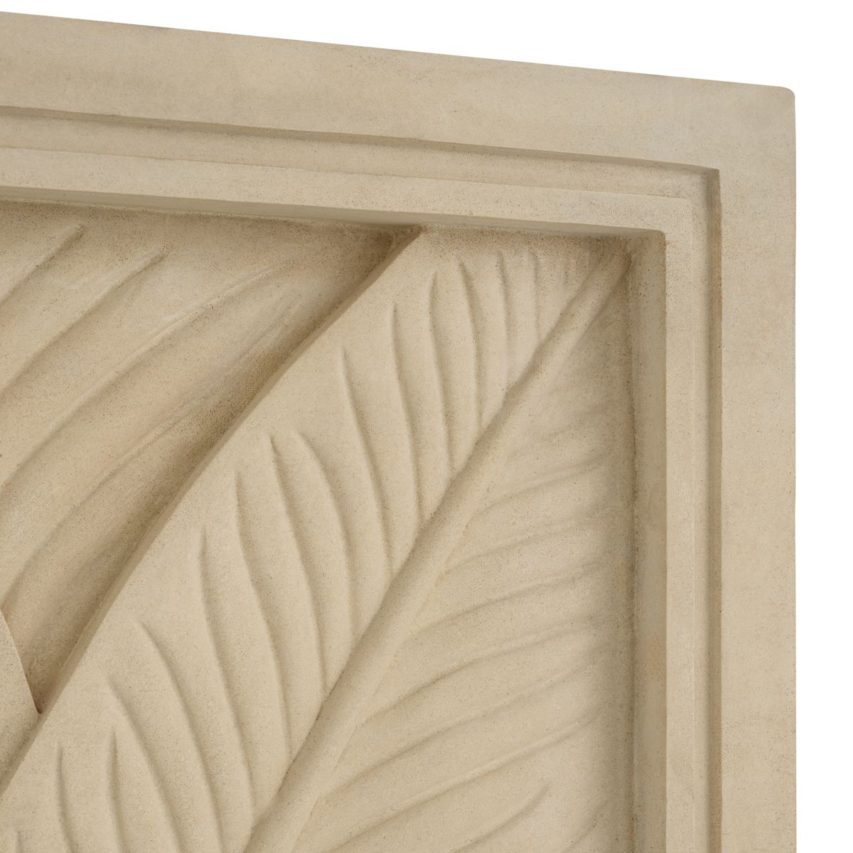 Minimalist wall decoration with 3D leaf design