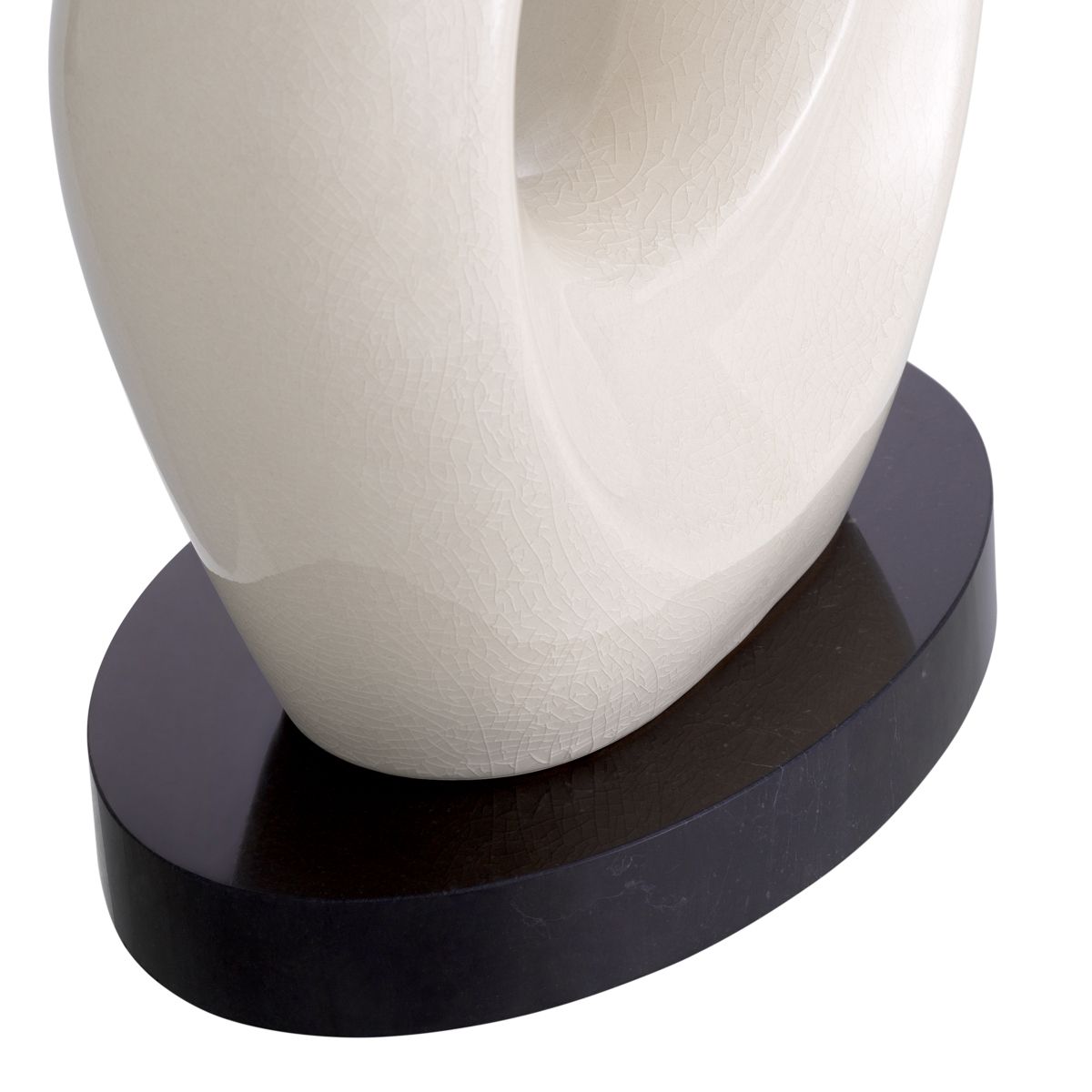 Elegant lamp with curved white ceramic frame