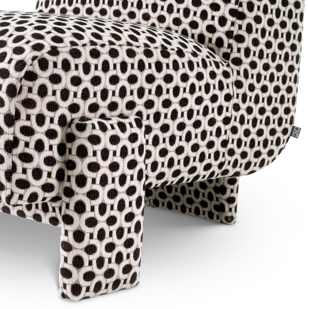 Modern chair in round, geometric design