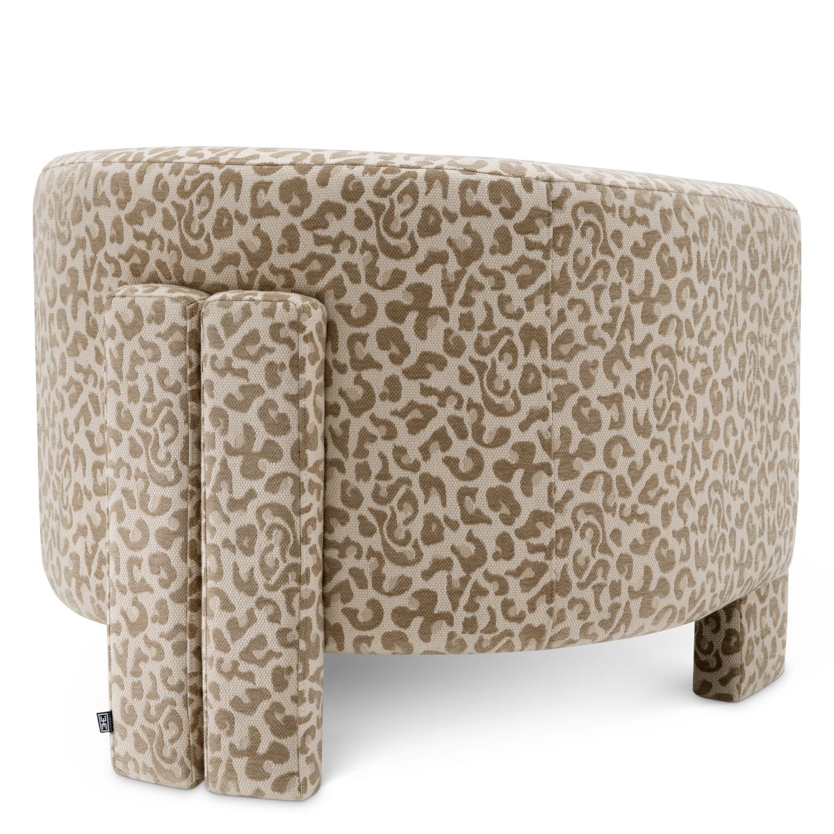 Stylish chair with curved back in luscious leopard print