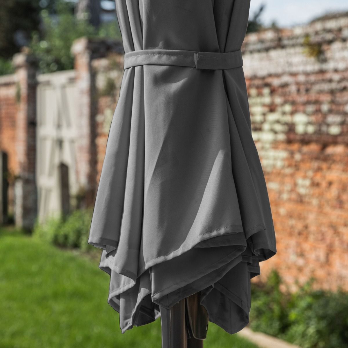 Fornillo Cantilever Parasol - Grey - 3m