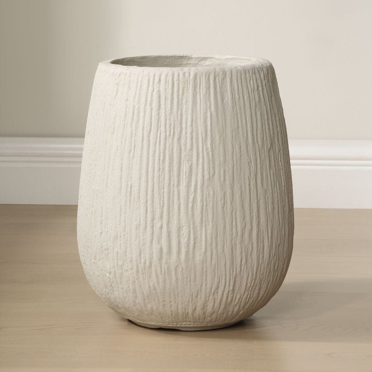 Rustic Ridge Off-White Outdoor Planter