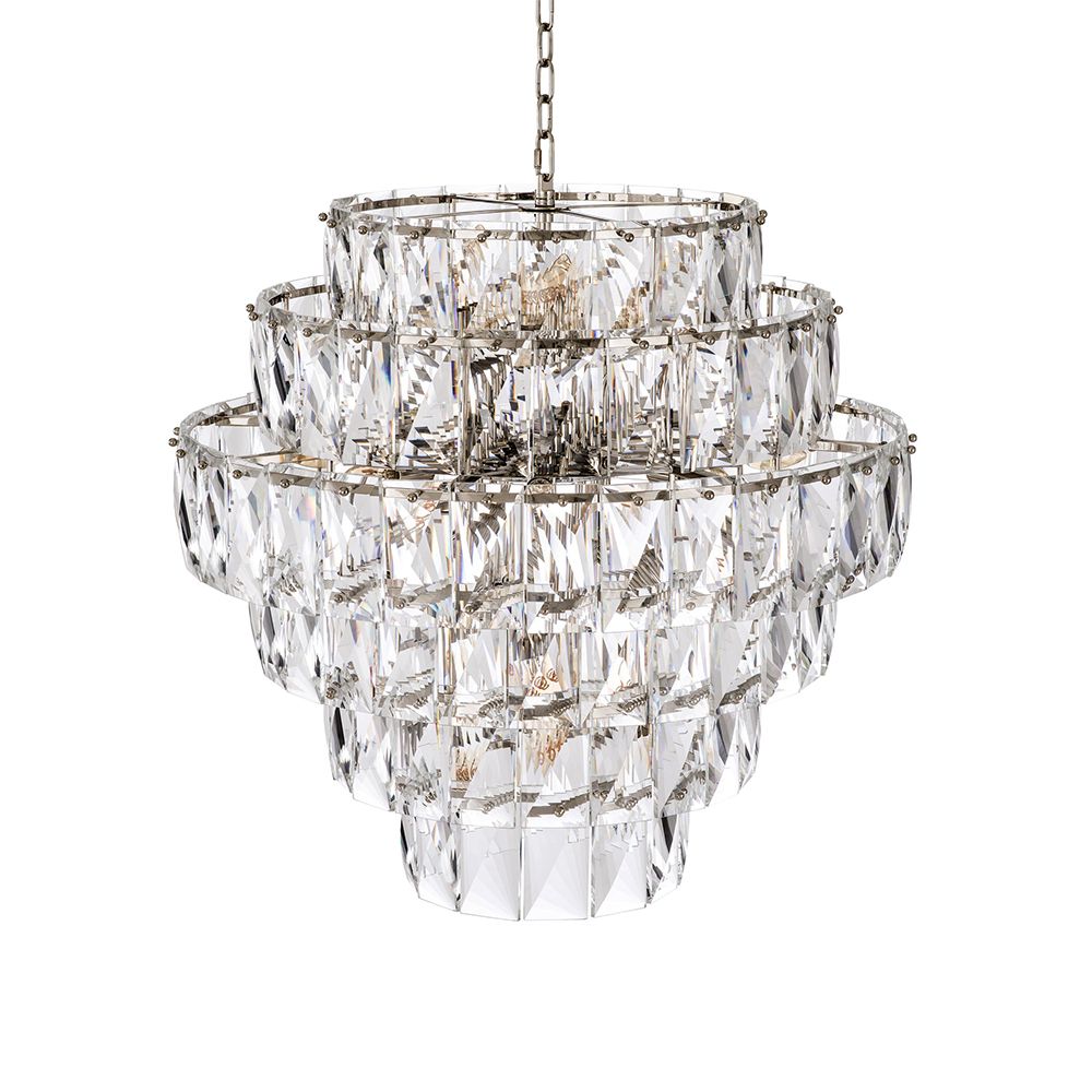 A breathtakingly glamorous chandelier by Eichholtz featuring a sparking crystal glass design that will enrich your interior with everlasting luxury 