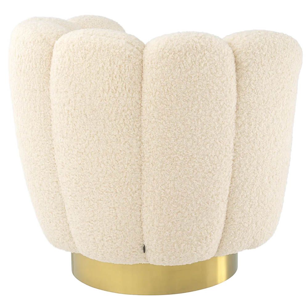 Cocooning shell-shaped swivel chair in faux shearling