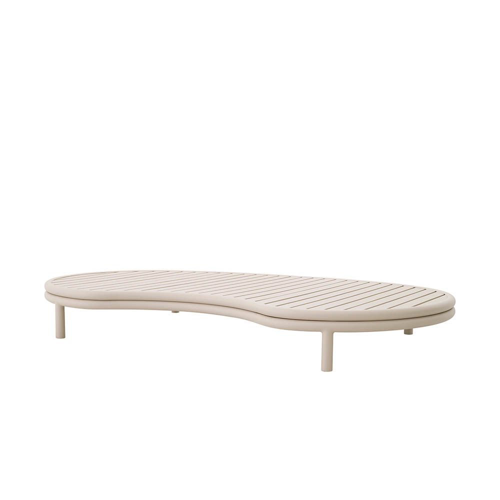 Elegant organic shaped outdoor coffee table 
