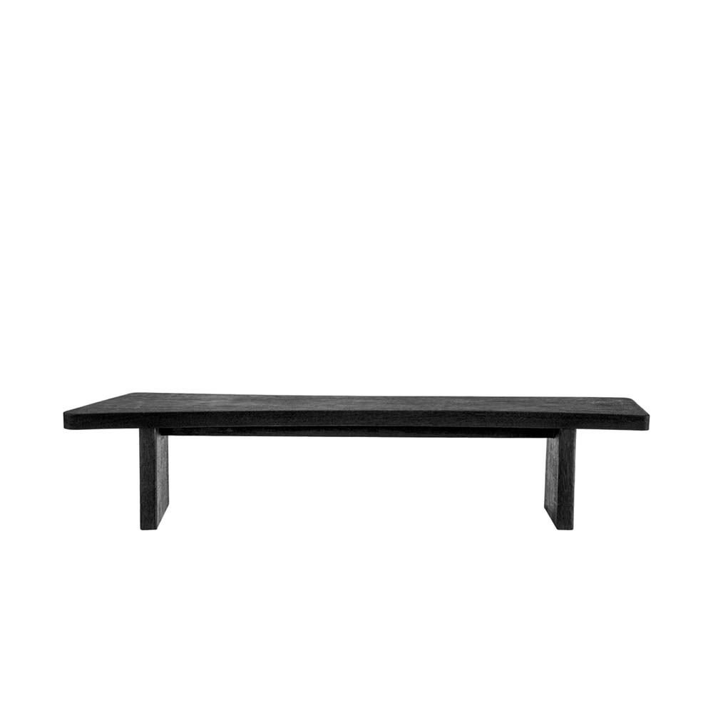 Tapered and narrow coffee table in black finish