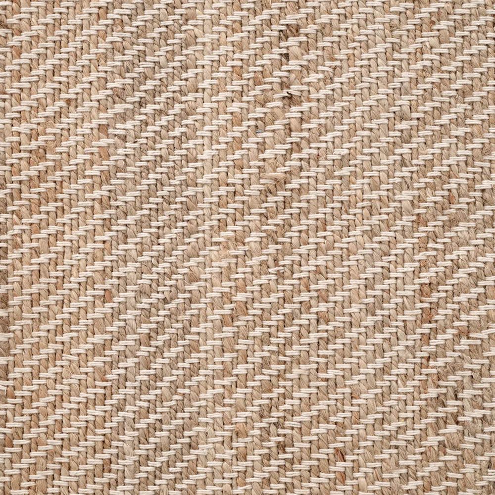 Natural rectangular jute rug with fringing 