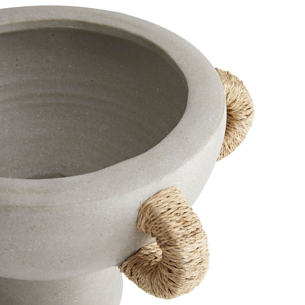 Raised centerpiece bowl with woven handles