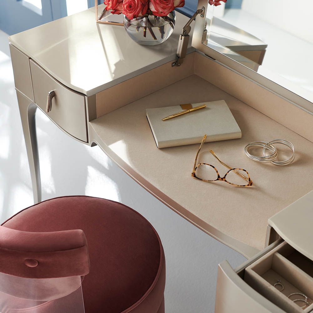 Caracole Lustre Dressing Table