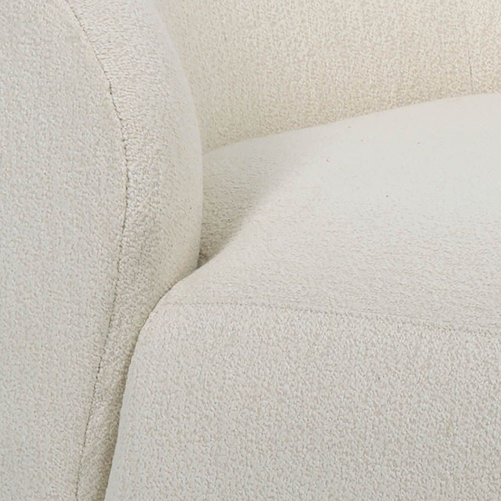 With its irresistible, soft curves and sumptuous, cream-coloured fabric, the exquisite Lisette Chaise Longue is a wonderful addition to any room in need of a luxurious accent. 