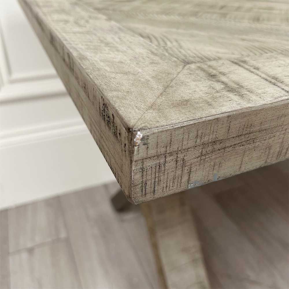 Sophisticated wooden desk with frieze drawer and crossed legs