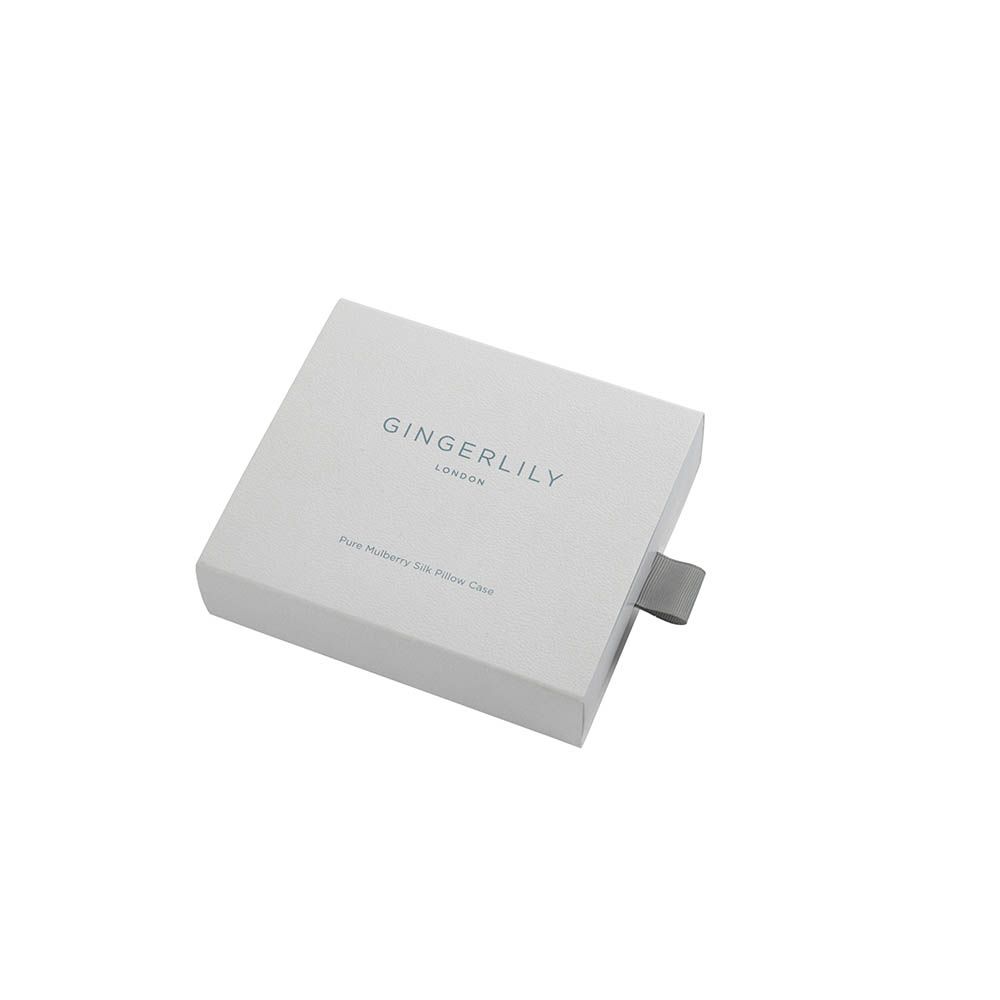 Luxury silk pillowcase in various colour finishes