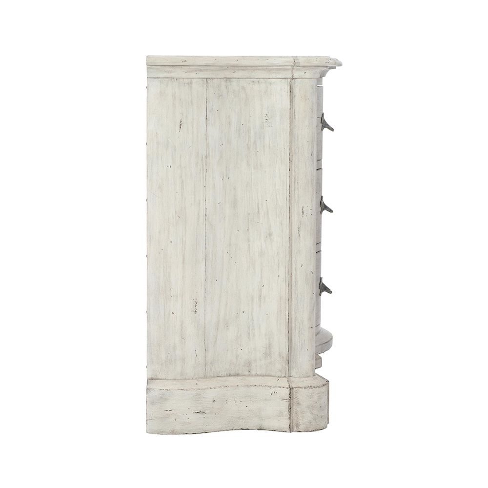 A beautiful and classic French style dresser with nine drawers and lovely curved front and ends from Bernhardt 