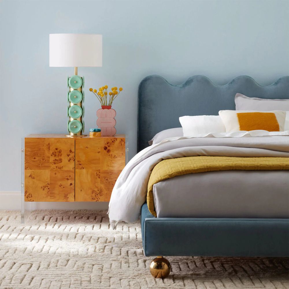 Edlyn bed store