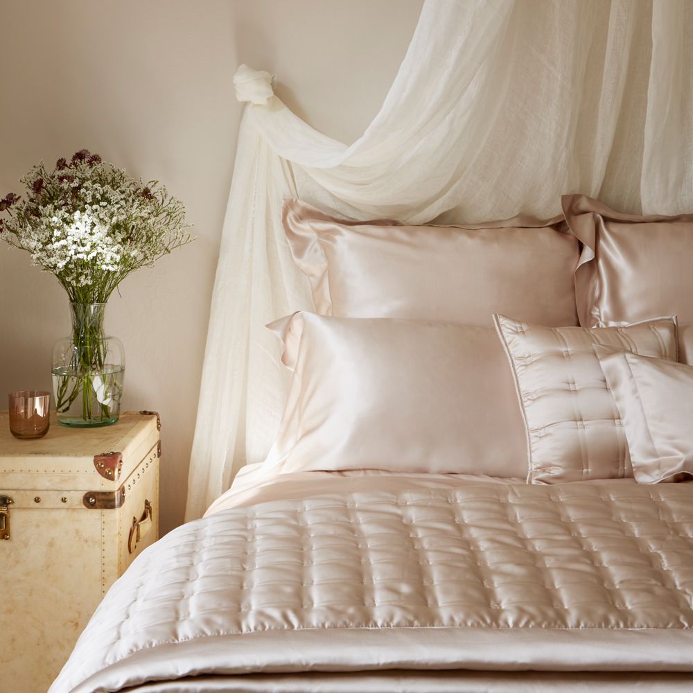 SATIN PILLOWCASE (BLUSH)