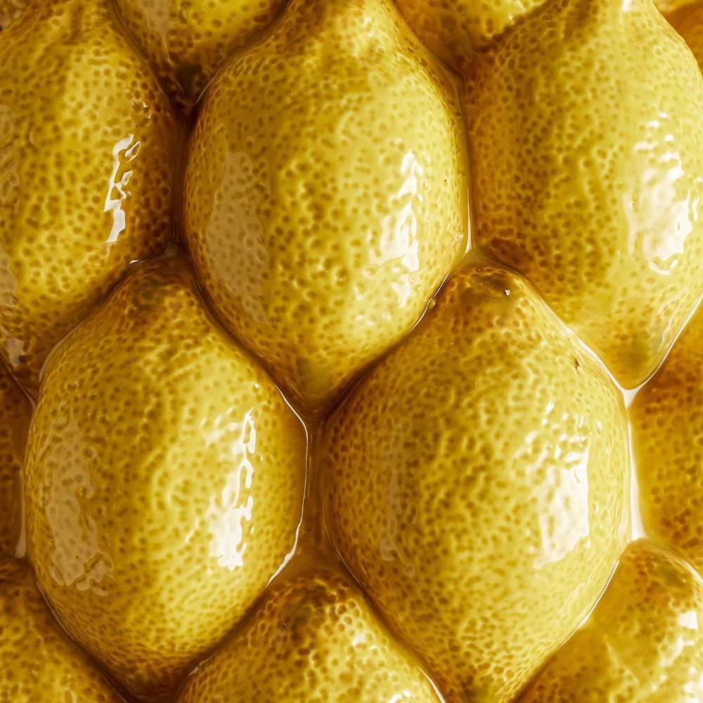 Vase designed to look like a stack of lemons