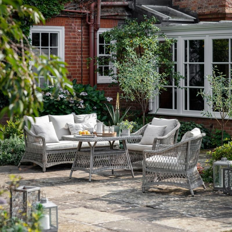Fistral Outdoor Furniture Set