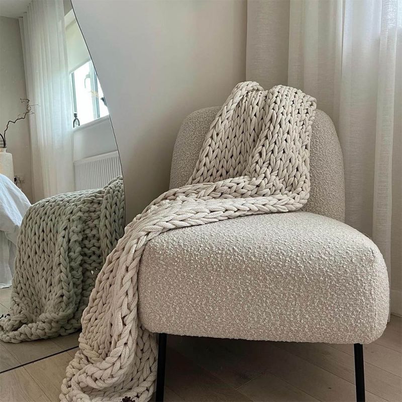 Chunky cream knit blanket