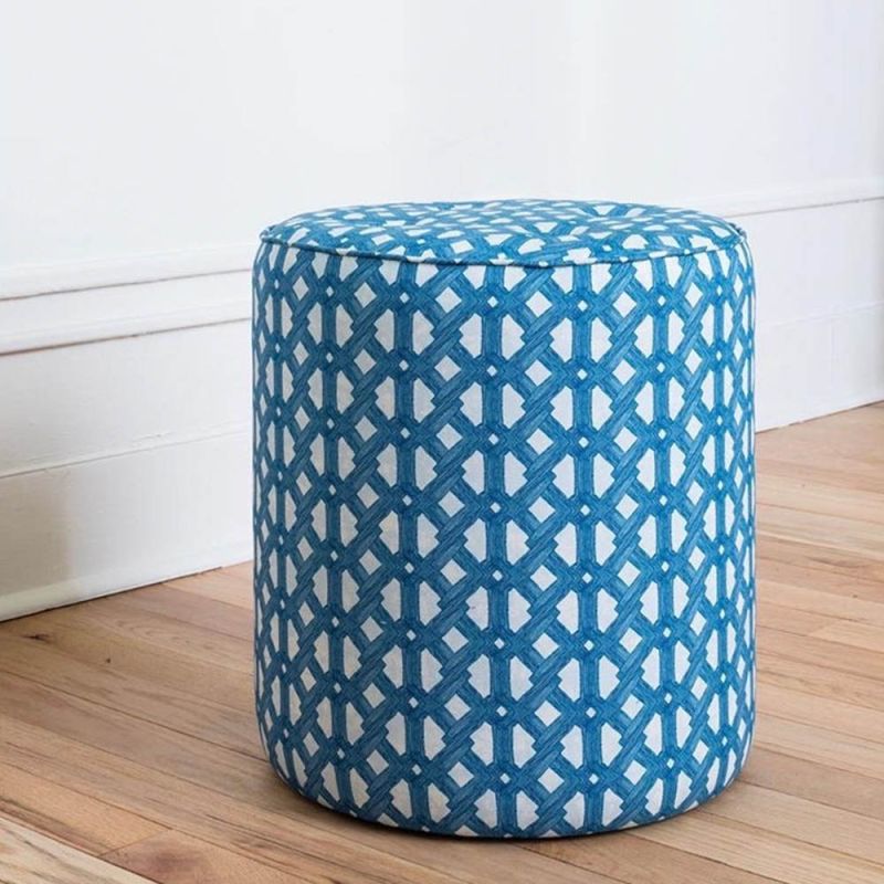 Charming chain pattern pouffe in vibrant  indigo