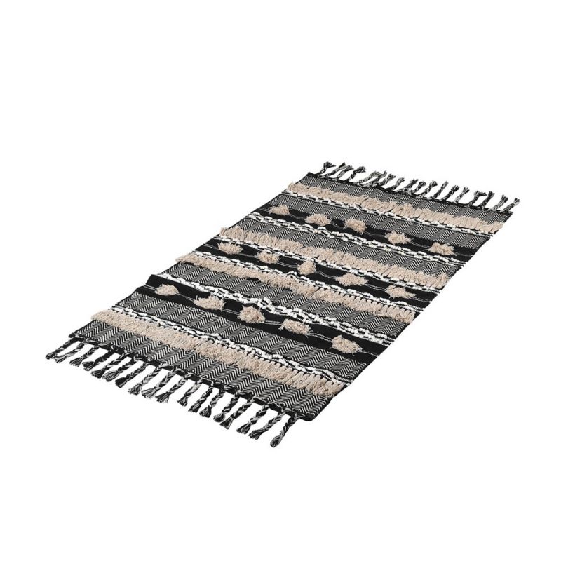 Striking textured rug in black and cream
