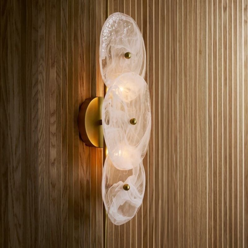 Kylie Sconce