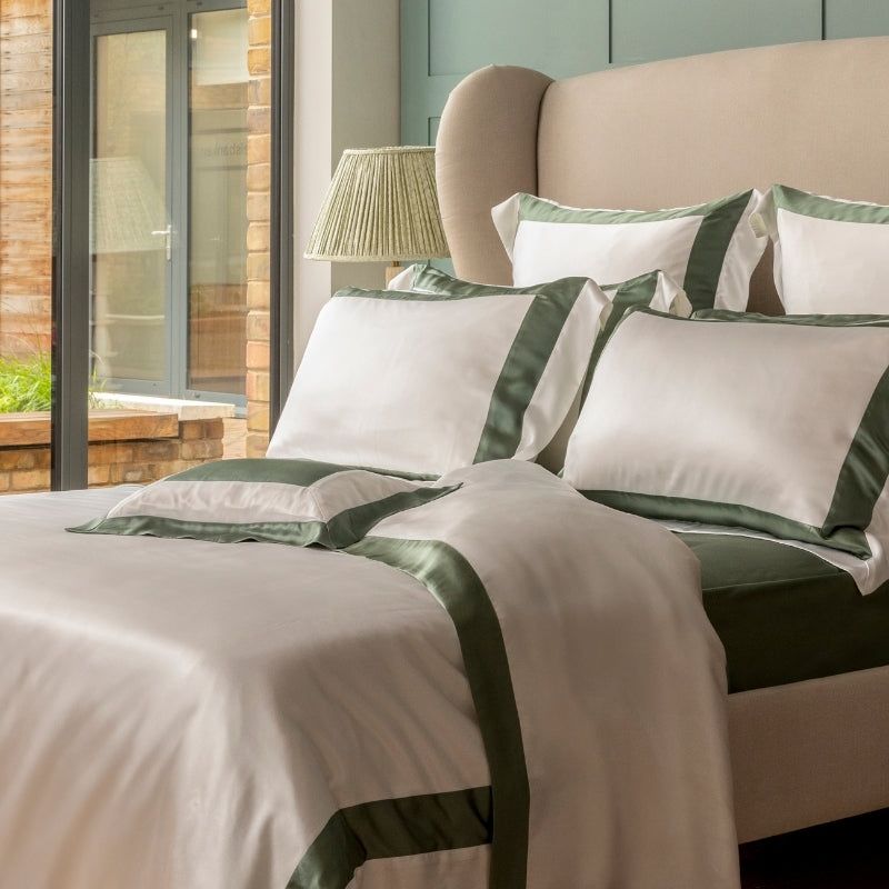 Experience luxury sleep with the Ebury Housewife Silk Pillowcase. Soft, hypoallergenic, and elegant—perfect for your beauty routine and restful nights.