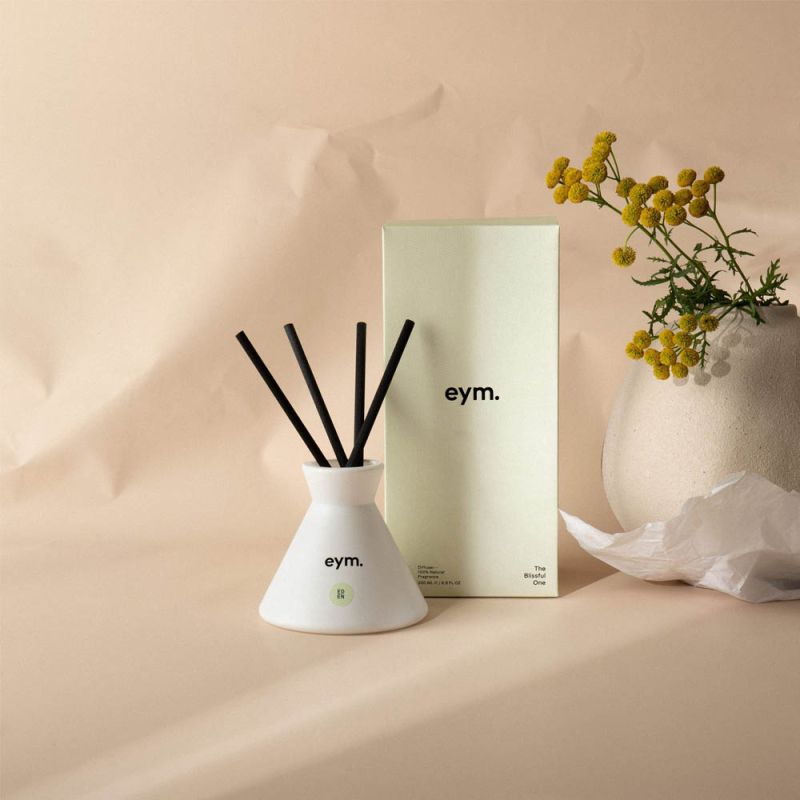 Delicate and luxurious scented diffuser