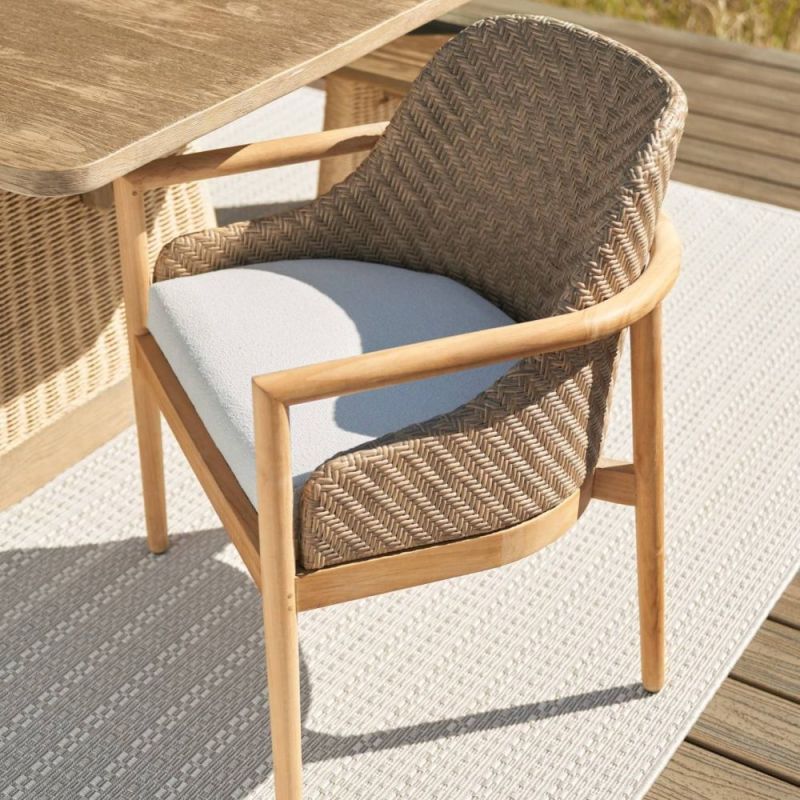Enhance your outdoor space with the Chilton Outdoor Dining Chair. Stylish, durable, and comfortable—perfect for al fresco dining and relaxation.