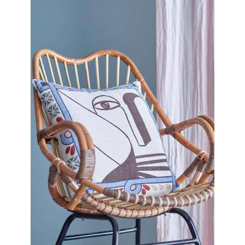 Cushions with abstract multicoloured design