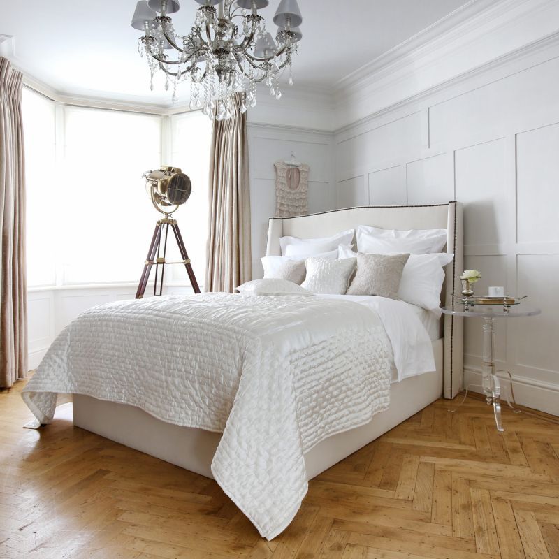 Cuthbert Upholstered Kingsize Bed