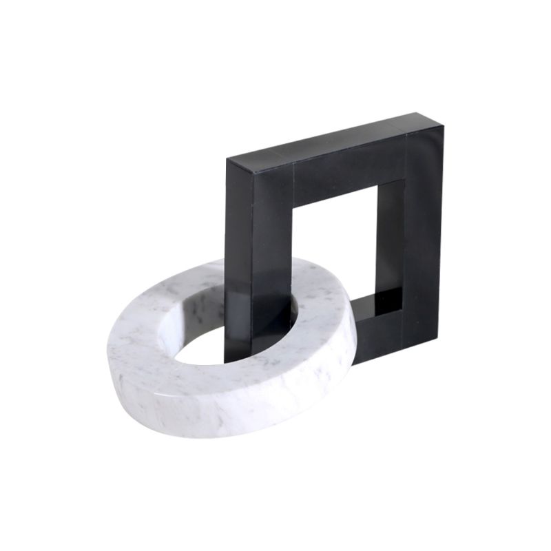 Link Marble Sculpture - Black & White
