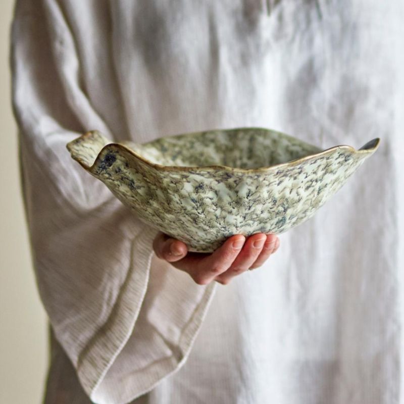 Discover the Lennon Bowl: a stylish, versatile addition to your kitchenware. Perfect for salads, snacks, and more. Elevate your dining experience!