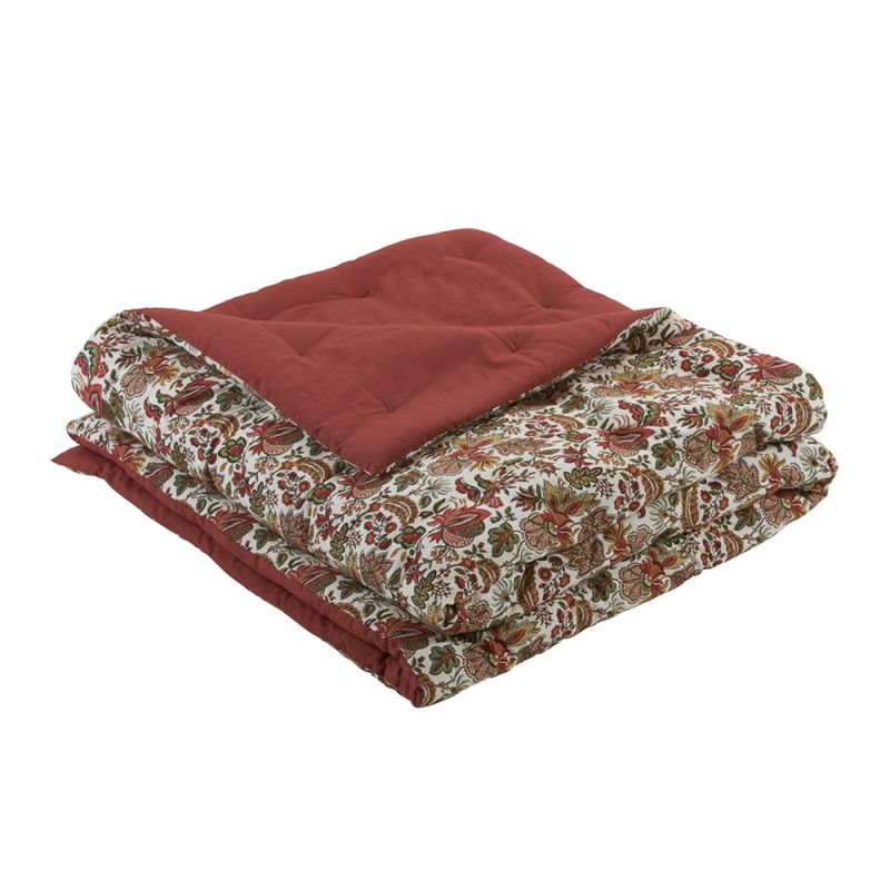 Luxurious floral red bedspread