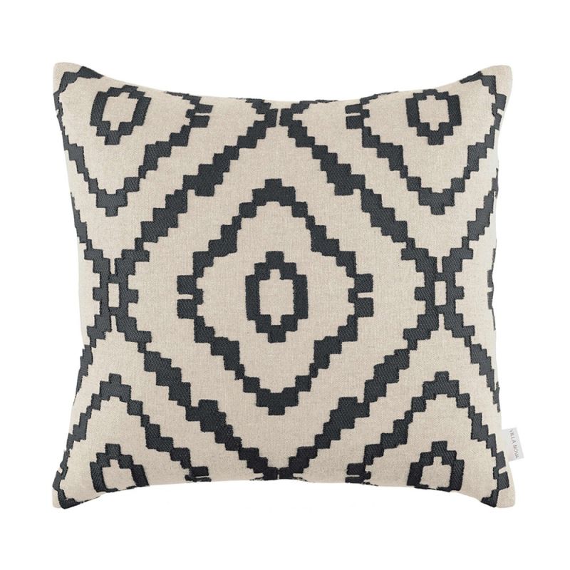 Stylish geometric square cushion