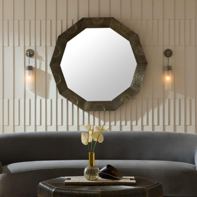 Elevate your decor with the Kiernan Centrepiece, a stunning blend of elegance and contemporary design, perfect for any stylish setting.