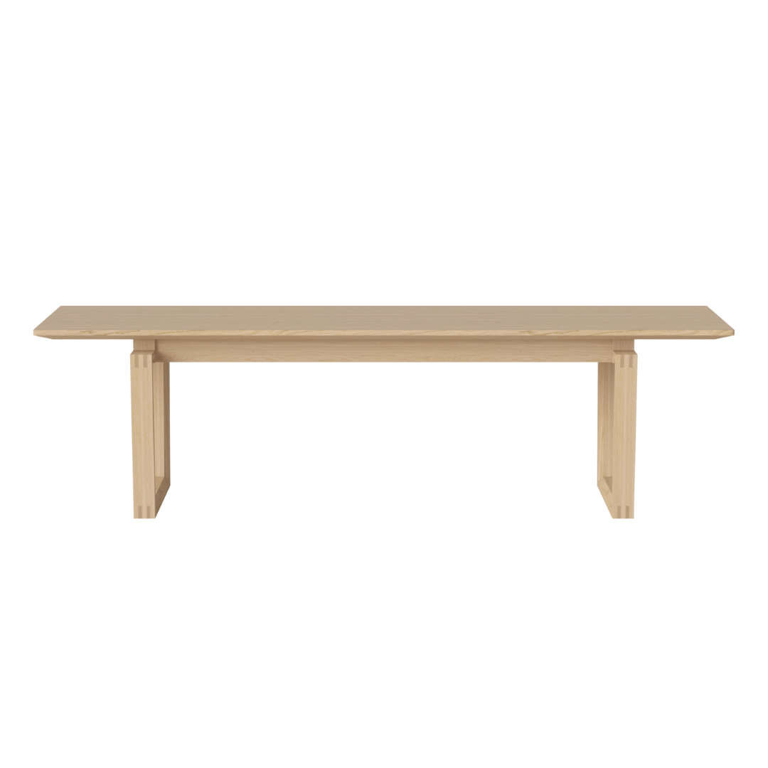 Discover the Nord Bench in White Pigmented Oiled Oak, measuring 160 cm. Perfect for any space, combining style and functionality effortlessly.