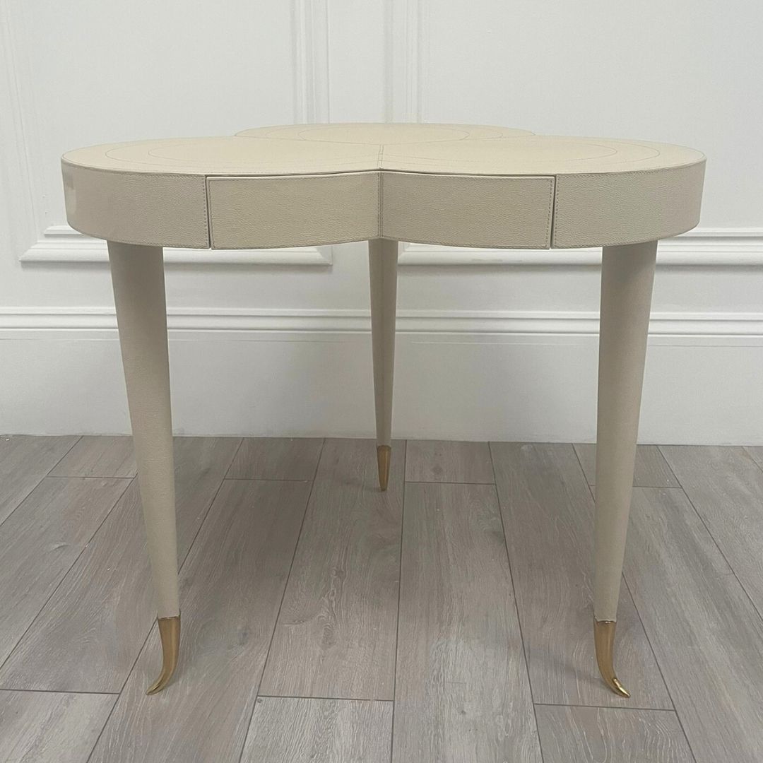 Gorgeous clover-shaped table with drawer