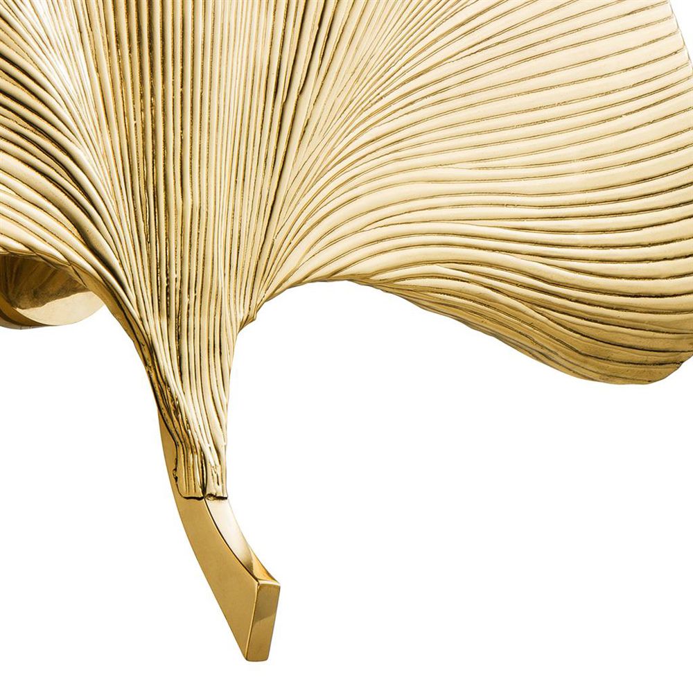 Palm leaf shaped wall lamp in gold