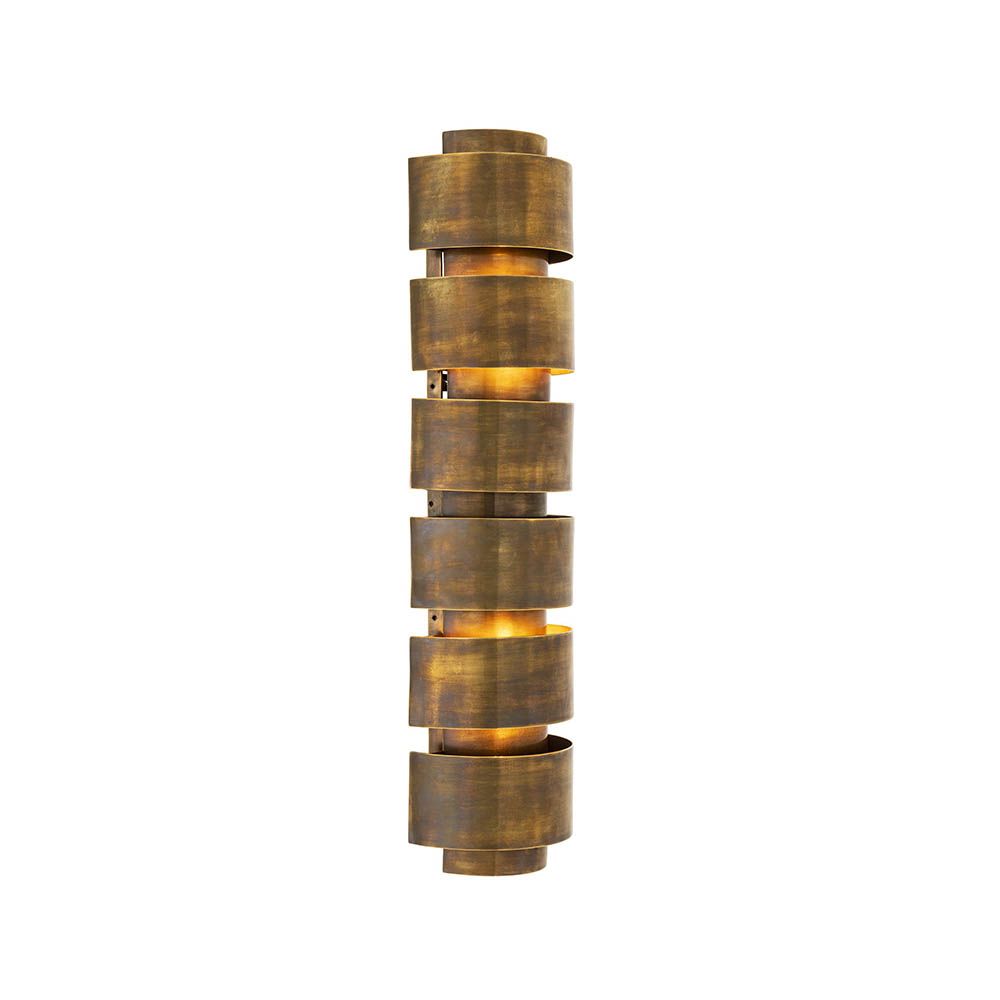 Elegant wall light with a modern feel and vintage brass finish