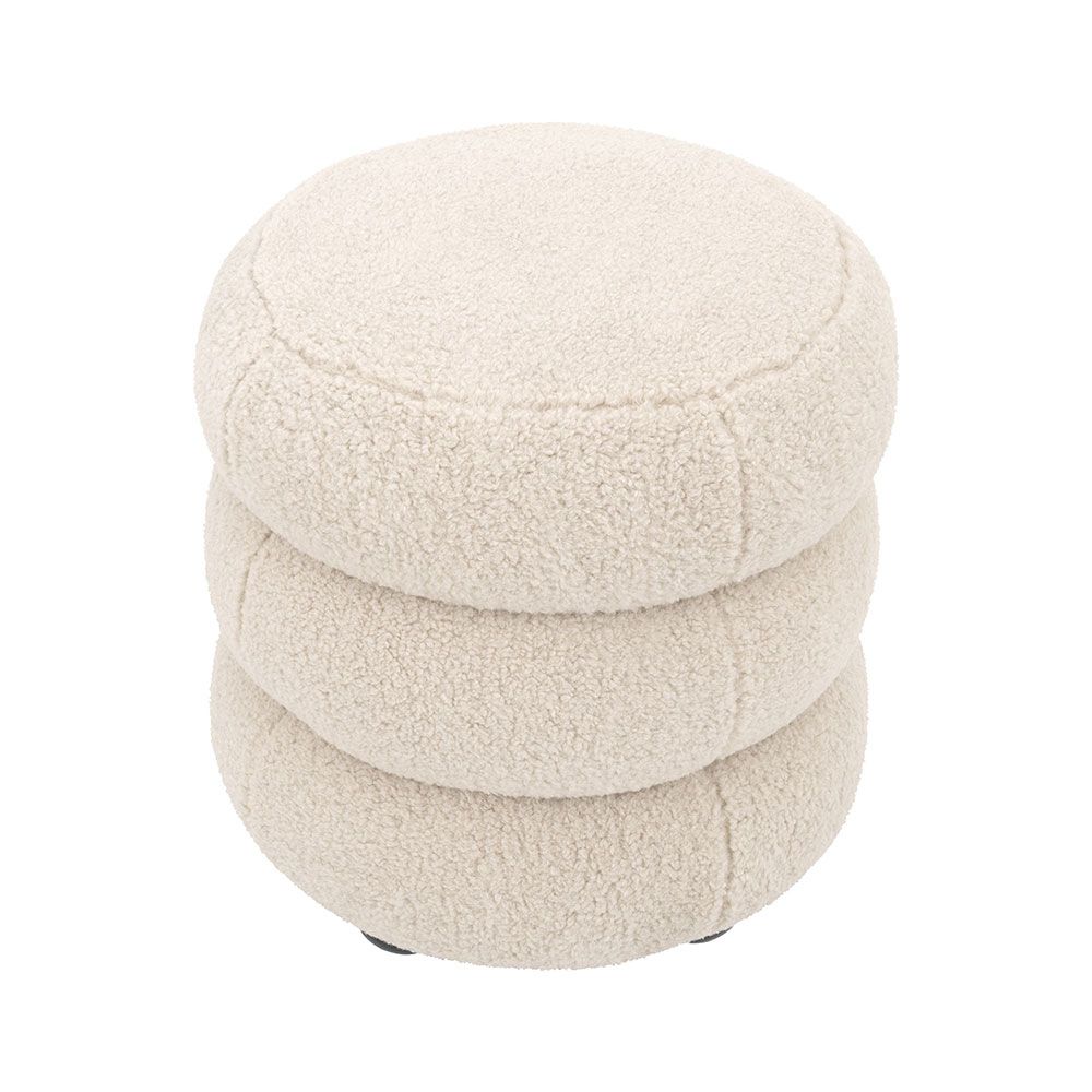 Unique and cosy stool with round feet