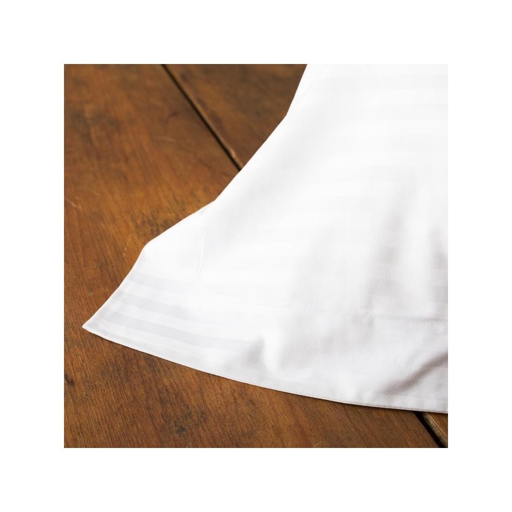 Luxury hotel satin stripe 300tc white oxford pillowcases
