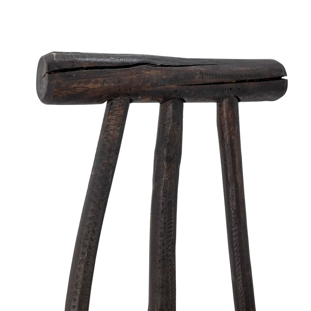 A charming pedestal by Bloomingville crafted from recycled wood