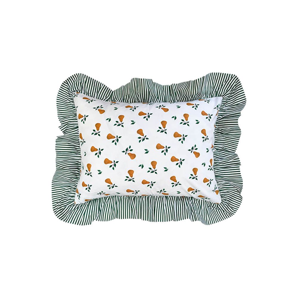 kids quilt and cushion set with blueberry design and ruffled striped edges