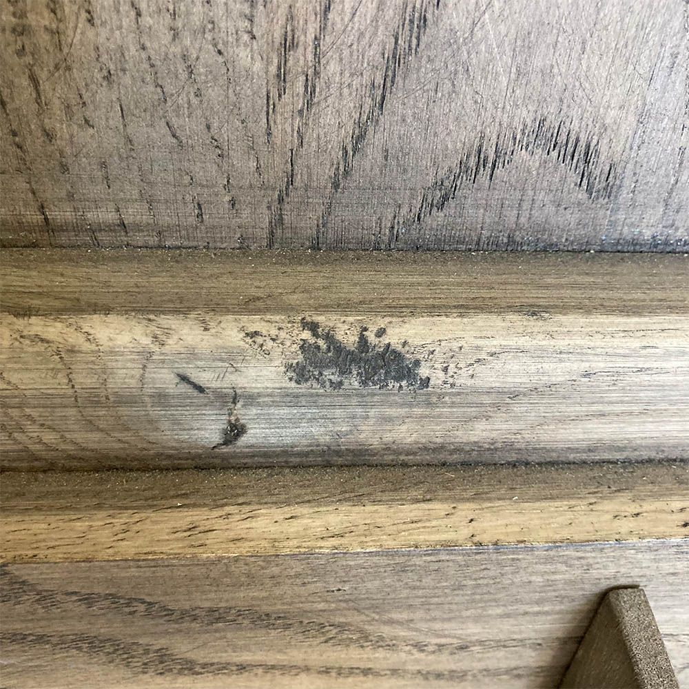 Mark on inside of table leg