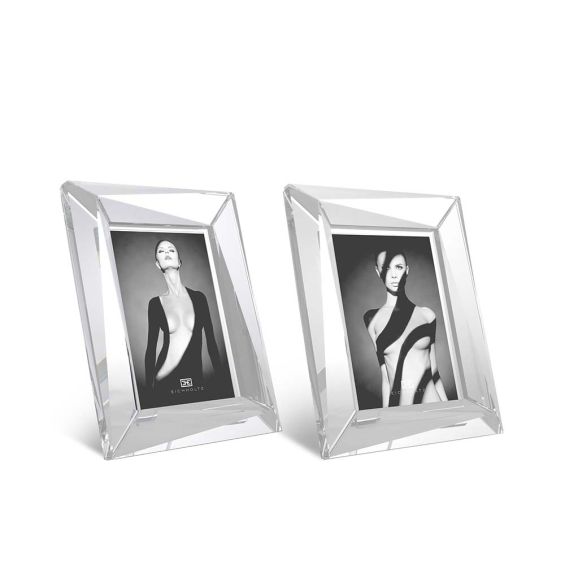 A gorgeous silver duo frame set by Eichholtz